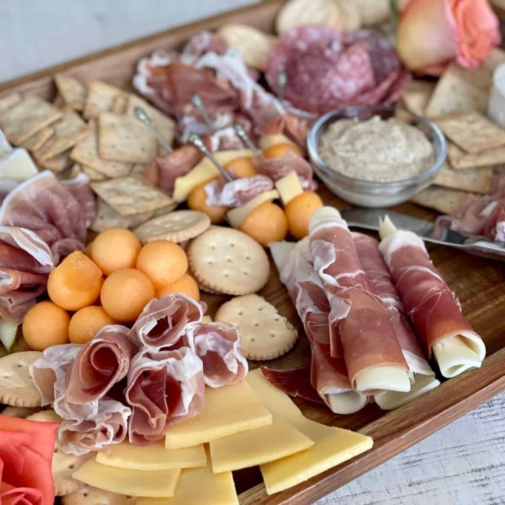 How to Serve Prosciutto on a Charcuterie Board ?